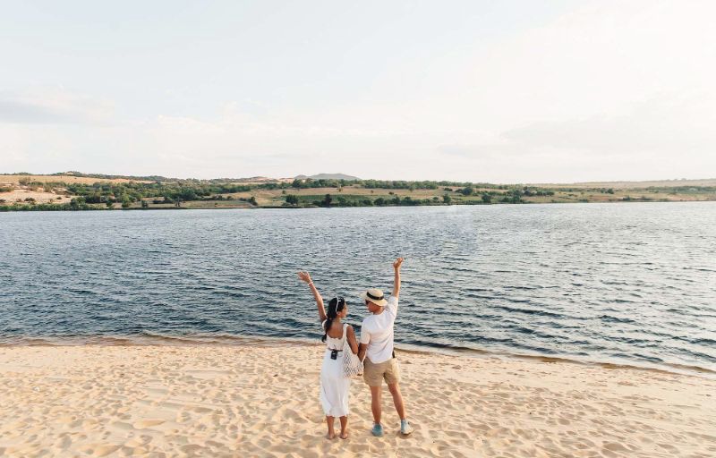 Thuê xe hợp đồng 4 chỗ, 7 chỗ giá rẻ Minh Hân